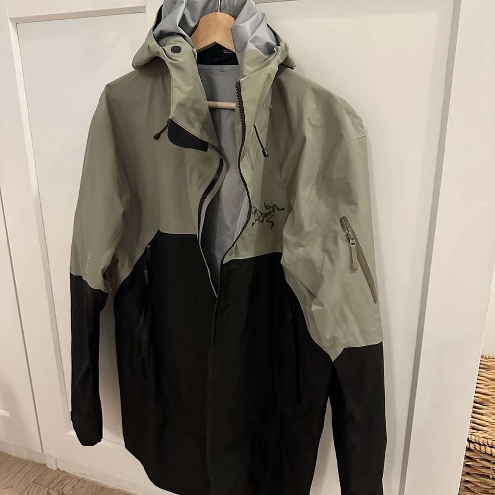 Arc'teryx Rush ski jacket -men’s L